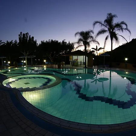 Aparthotel Villaggio Old River 3*
