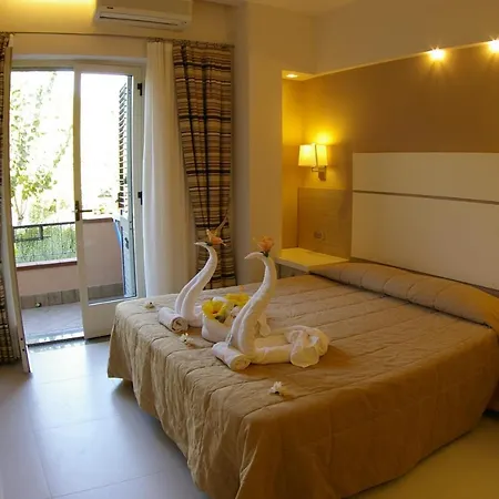 Aparthotel Villaggio Old River Capo Vaticano