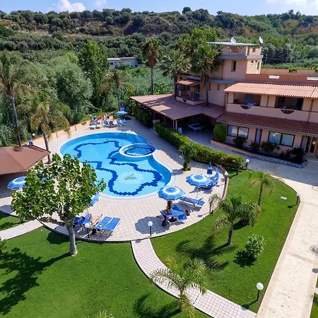 Villaggio Old River 3*