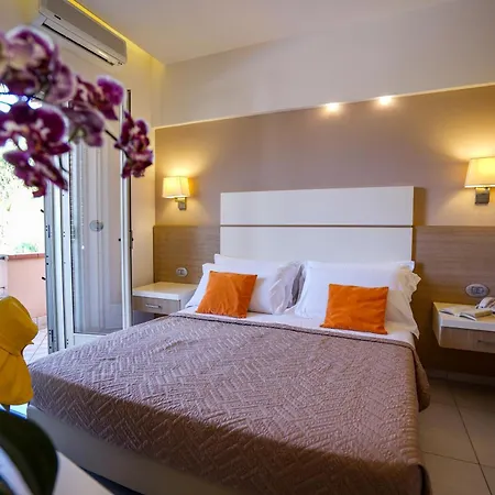 Villaggio Old River Апарт-отель 3*