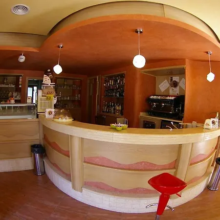 Villaggio Old River 3* קאפו ואטיצ'אנו