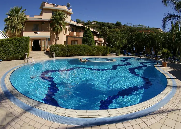 Apart-hotel Villaggio Old River